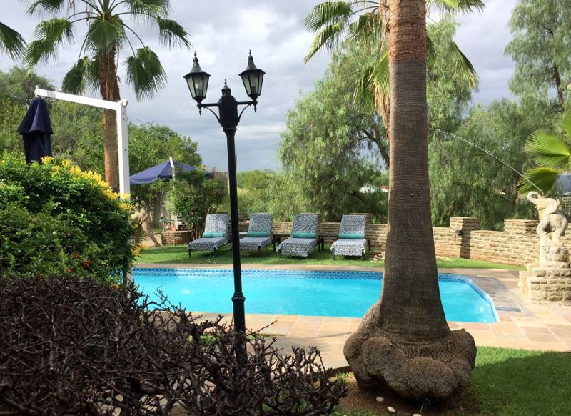 ../Images/KO,YI-CHUN Republic of Namibia - Heinitzburg (11).jpg